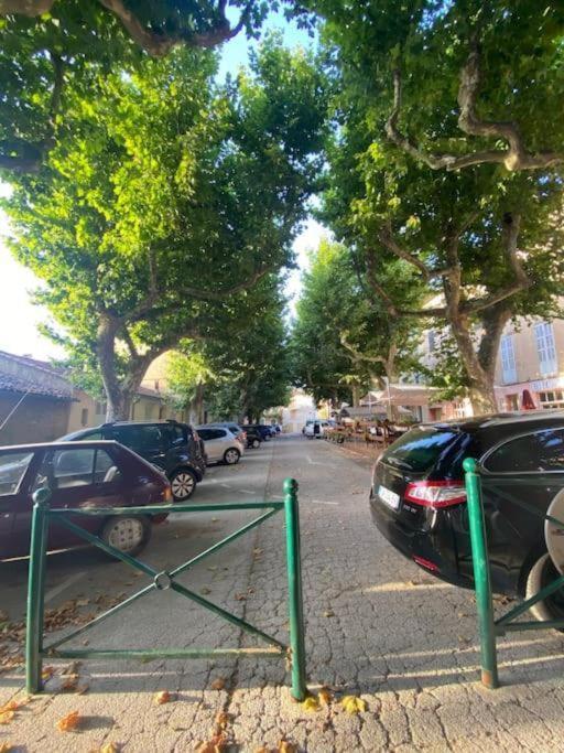 Appart Neuf Au Coeur Du Village De Collobrières 외부 사진